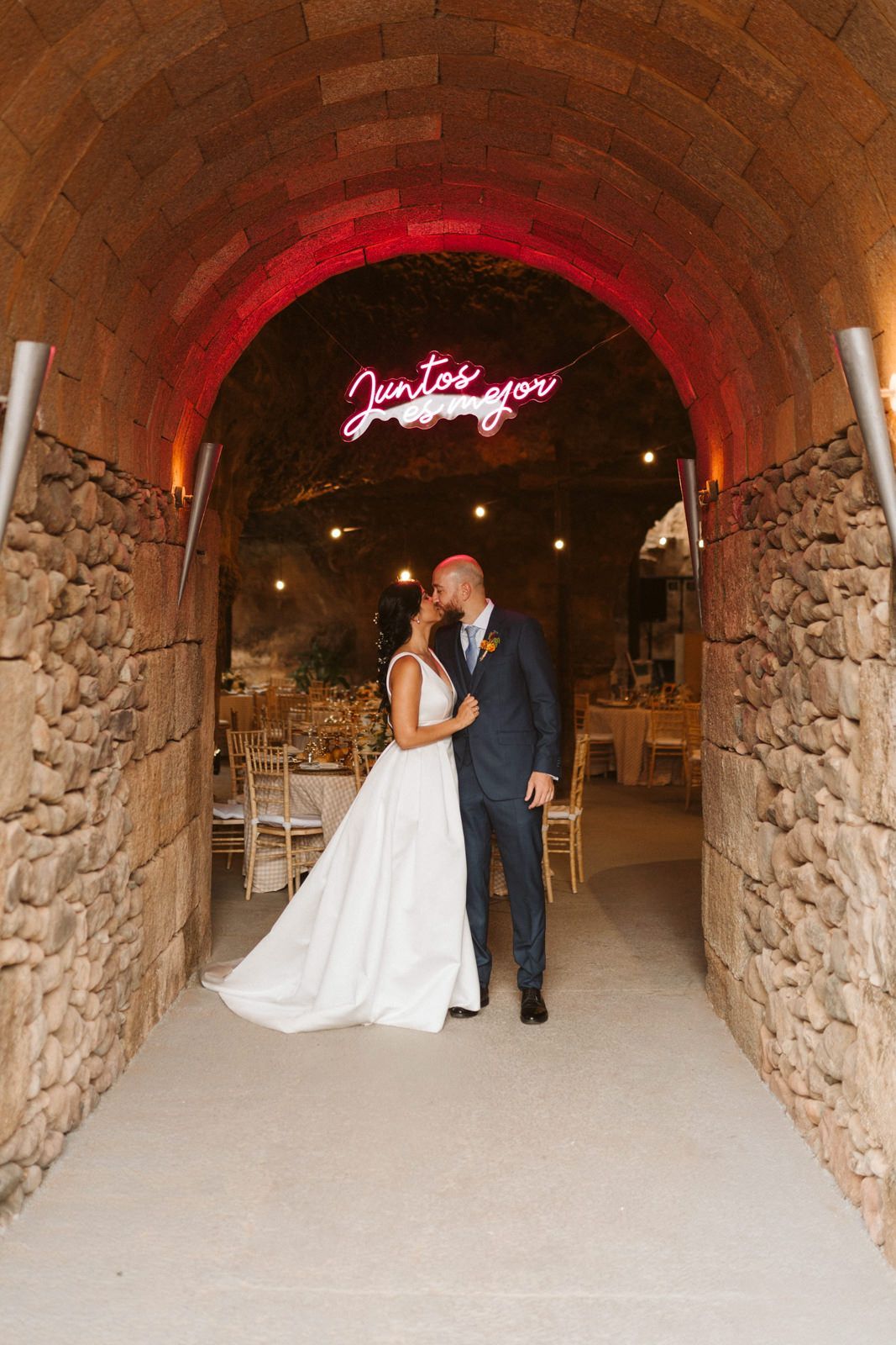 Recién casados en la Hacienda de Anzo en una boda en Las Palmas